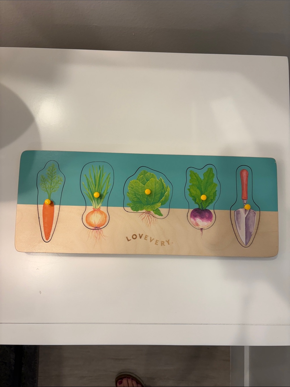 Lovevery Wooden Vegetable Peg Puzzle - Teal & Natural